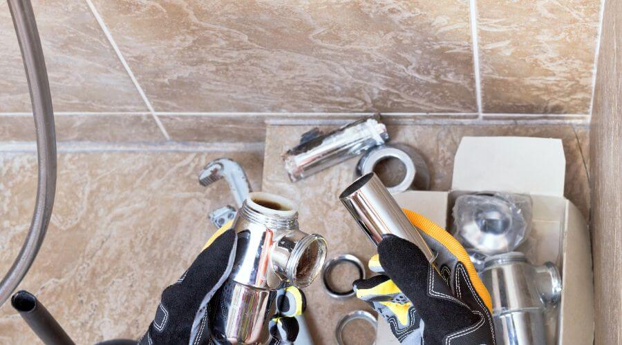 Professional gutter cleaning in Lake Providence, LA